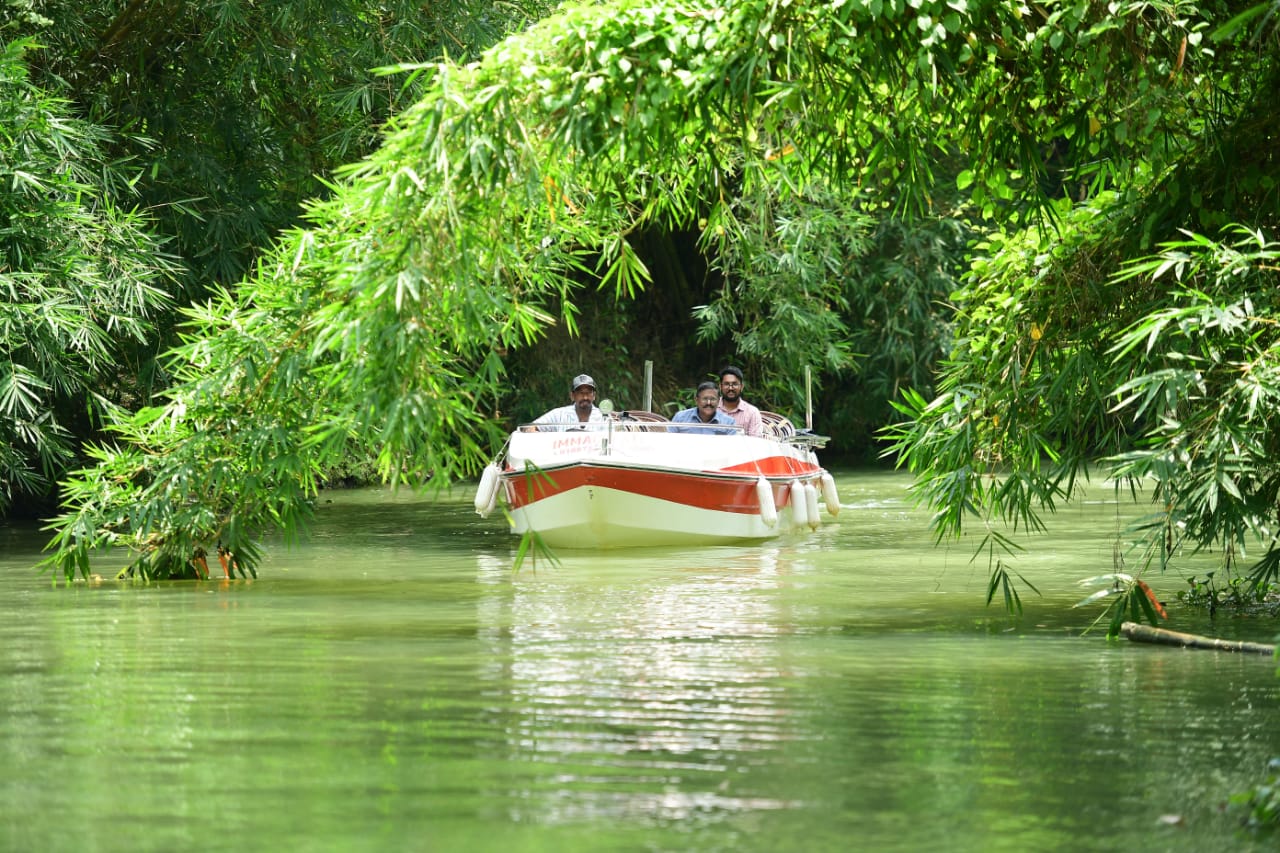 Traditional shikara boat in Kerala backwaters